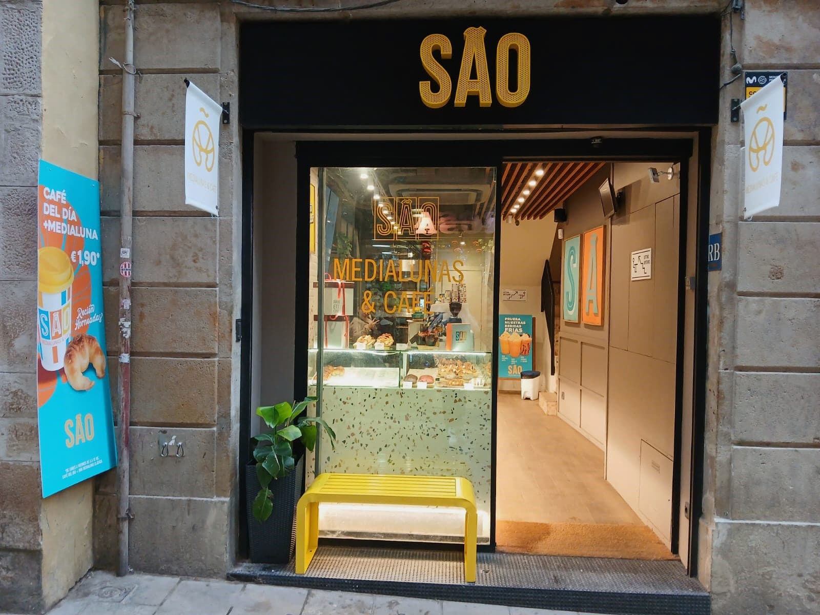 famous Argentine croissant chain, has arrived in Barcelona