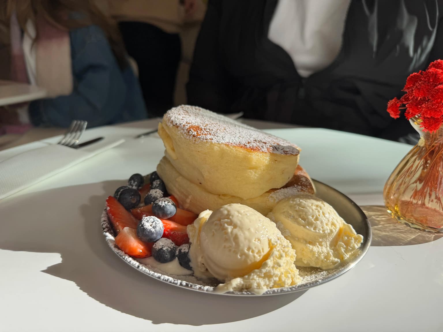 The Best Soufflé Pancakes in Barcelona – Kumo