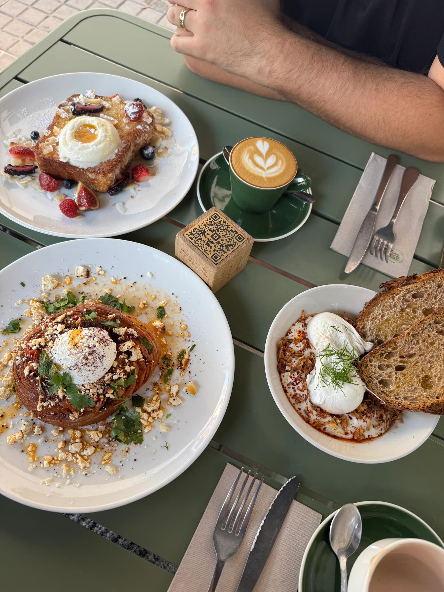 the-best-brunch-in-barcelona-little-fern-cafe