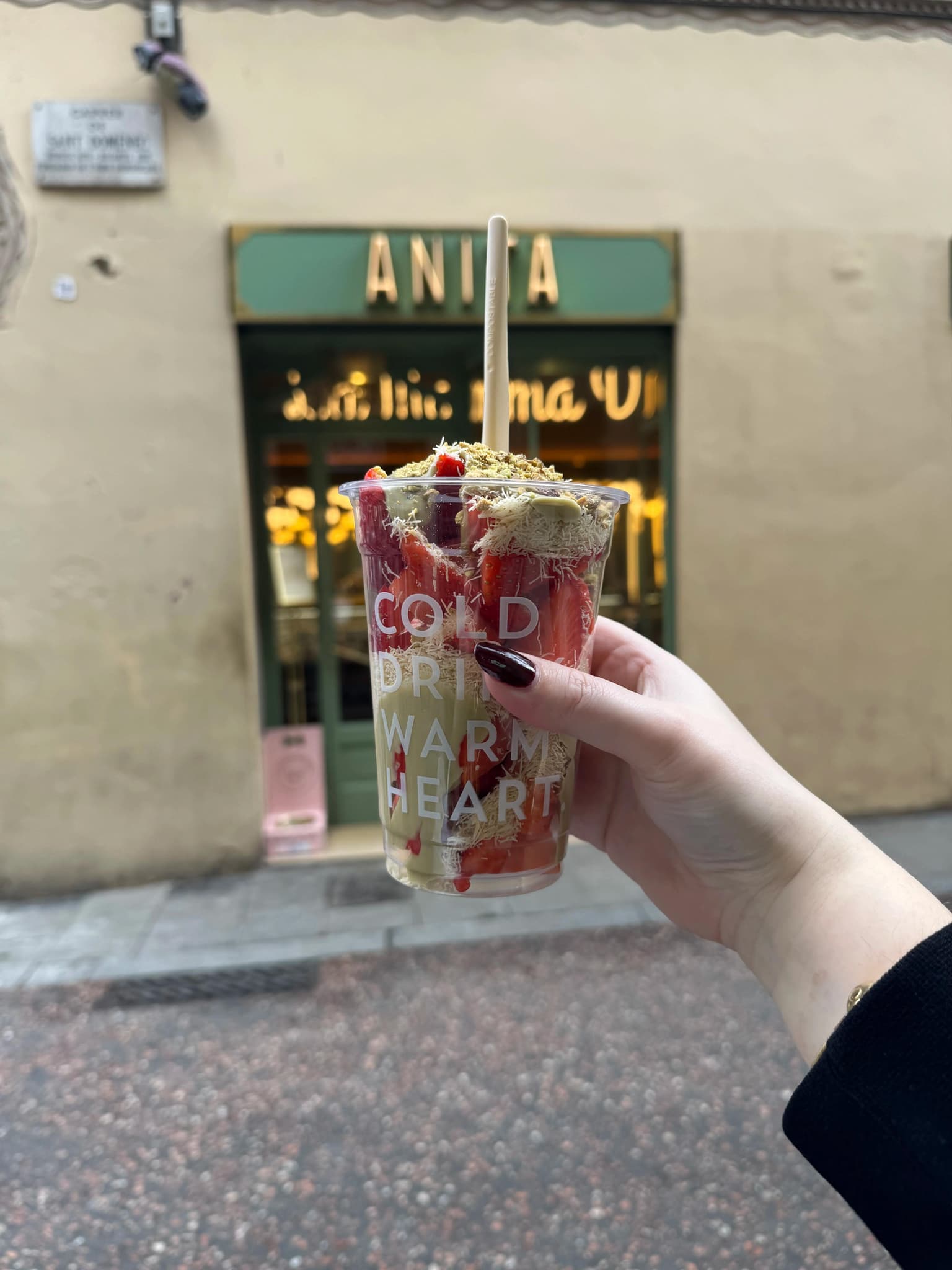 dubai-strawberries-in-barcelona-worth-the-hype