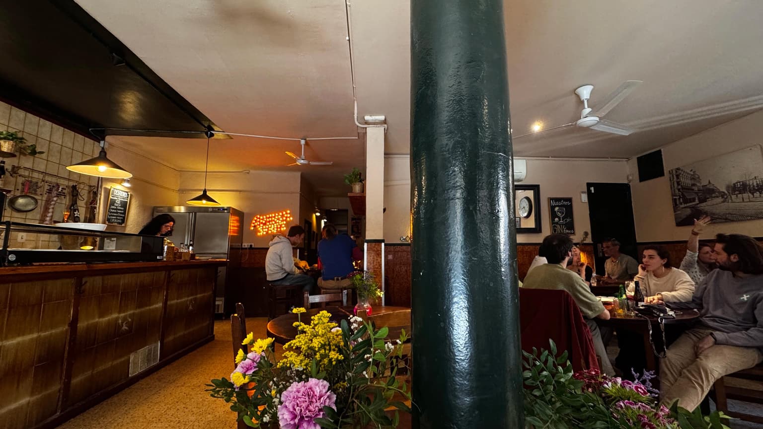 casa-pages-local-tapas-in-barcelona