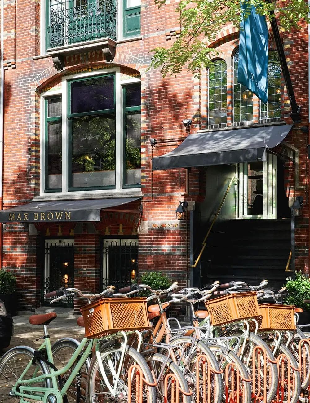 https://maxbrownhotels.com/