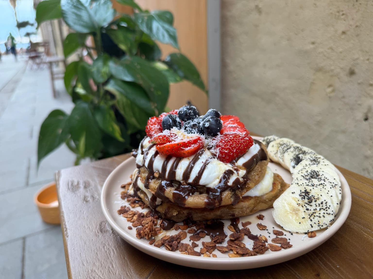 Coco Social House – Healthy Brunch Near the Beach in Barcelona